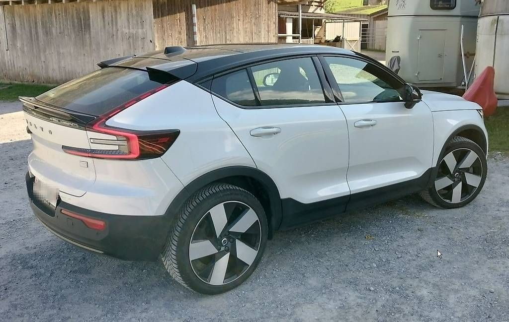 Autos: Volvo C40 P8 Twin Recharge Plus AWD – Gebraucht aus Langenthal von Goergens10 1