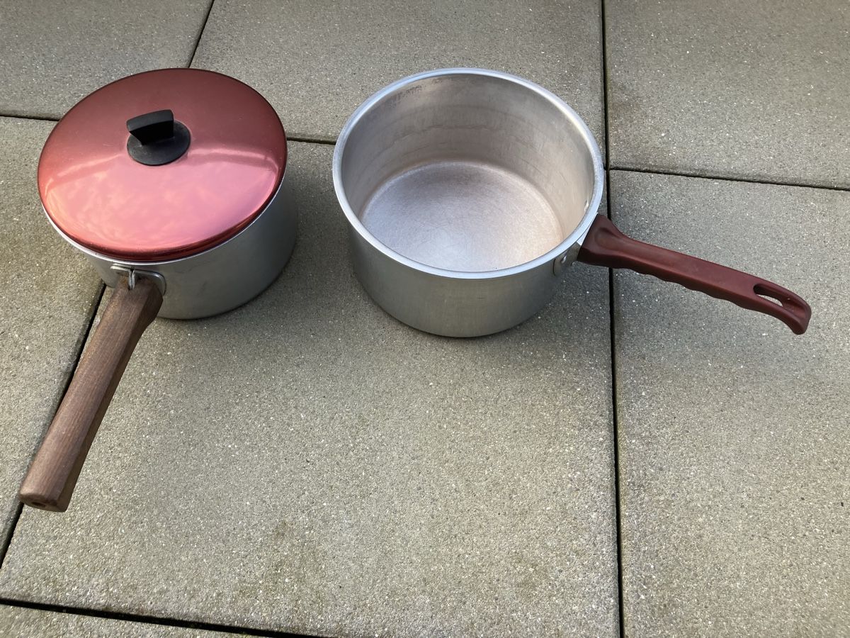 Padelle: 2 alte Aluminium Pfannen – Usato da Willisau venduto da son_lq7g 4