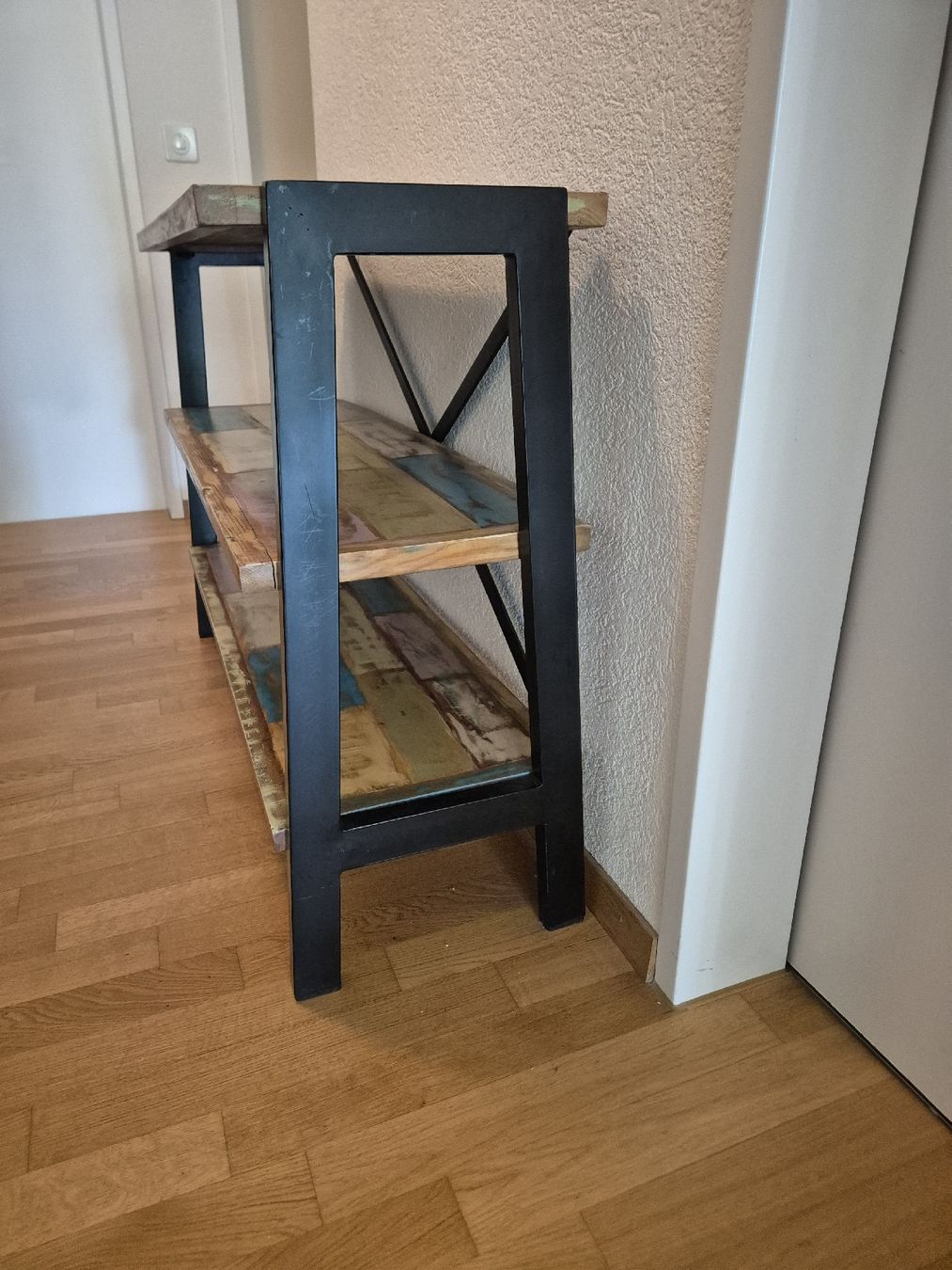 Scaffali: Buntes Regal im Shabby-Look - Blickfang – Usato da Olten venduto da Babbel139 2