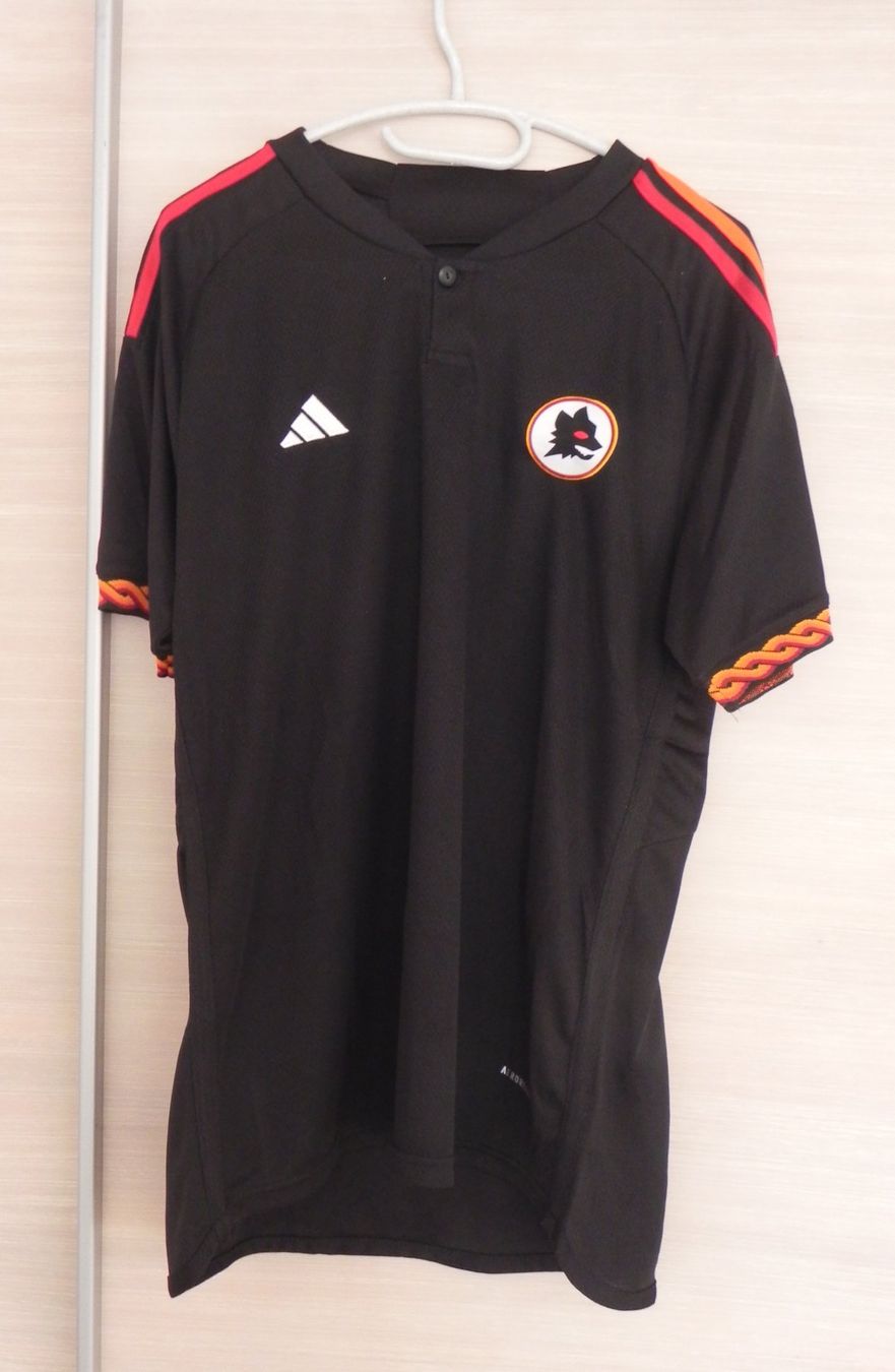 Adidas Canottiere & Pantaloni: AS Roma Third Kit Trikot 2023/24 Grösse L – Nuovo e nell'imballaggio originale da Biel/Bienne venduto da Gogolozi