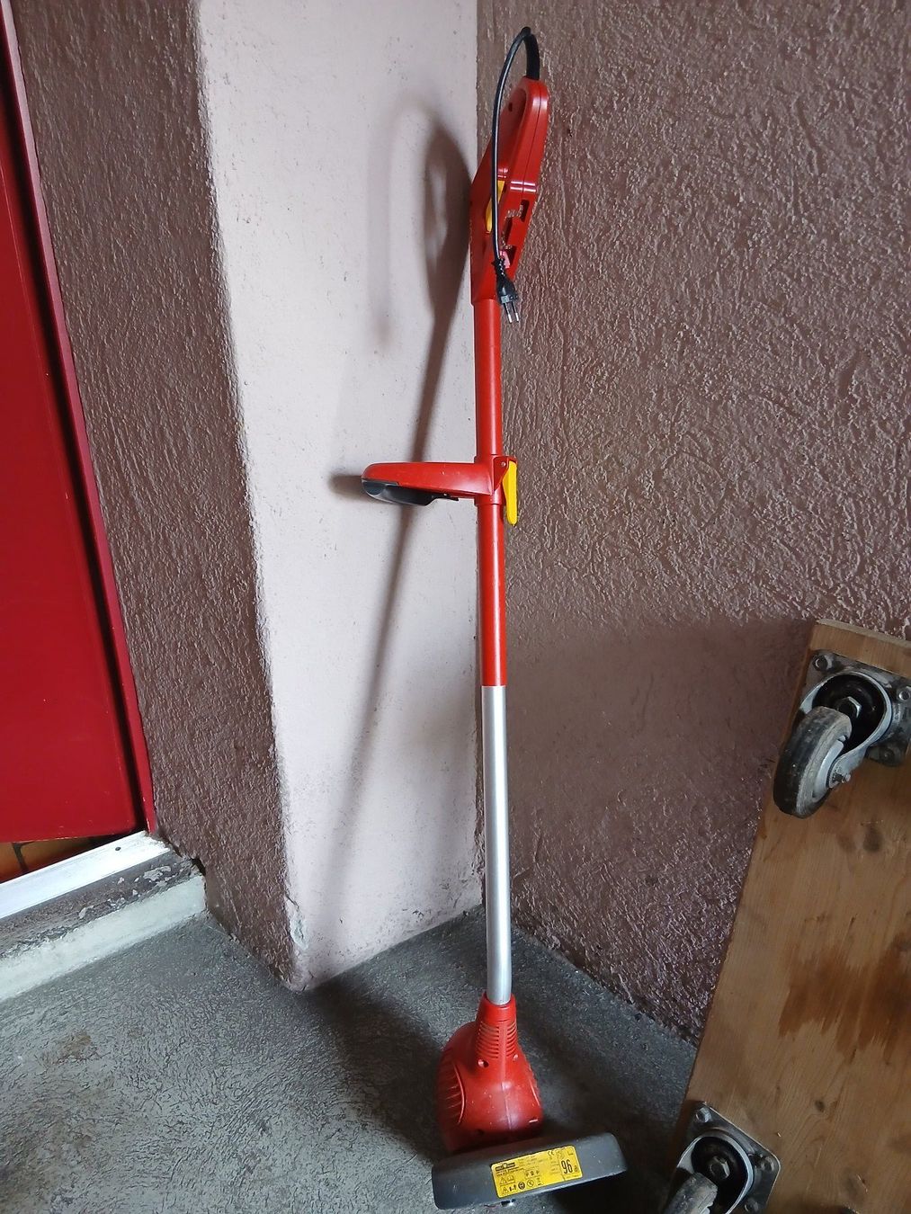 Wolf Garten Tagliaerba: trimmer 220v/280w WolfGarten GT830 – Usato da Pfäffikon SZ venduto da Marcus_Aurilius