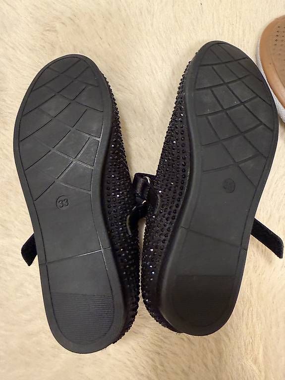 Schuhe für Mädchen: Ballerinas Mädchen Gr. 33 – Neu und originalverpackt aus Glattpark(Opfikon) von humanpro 2
