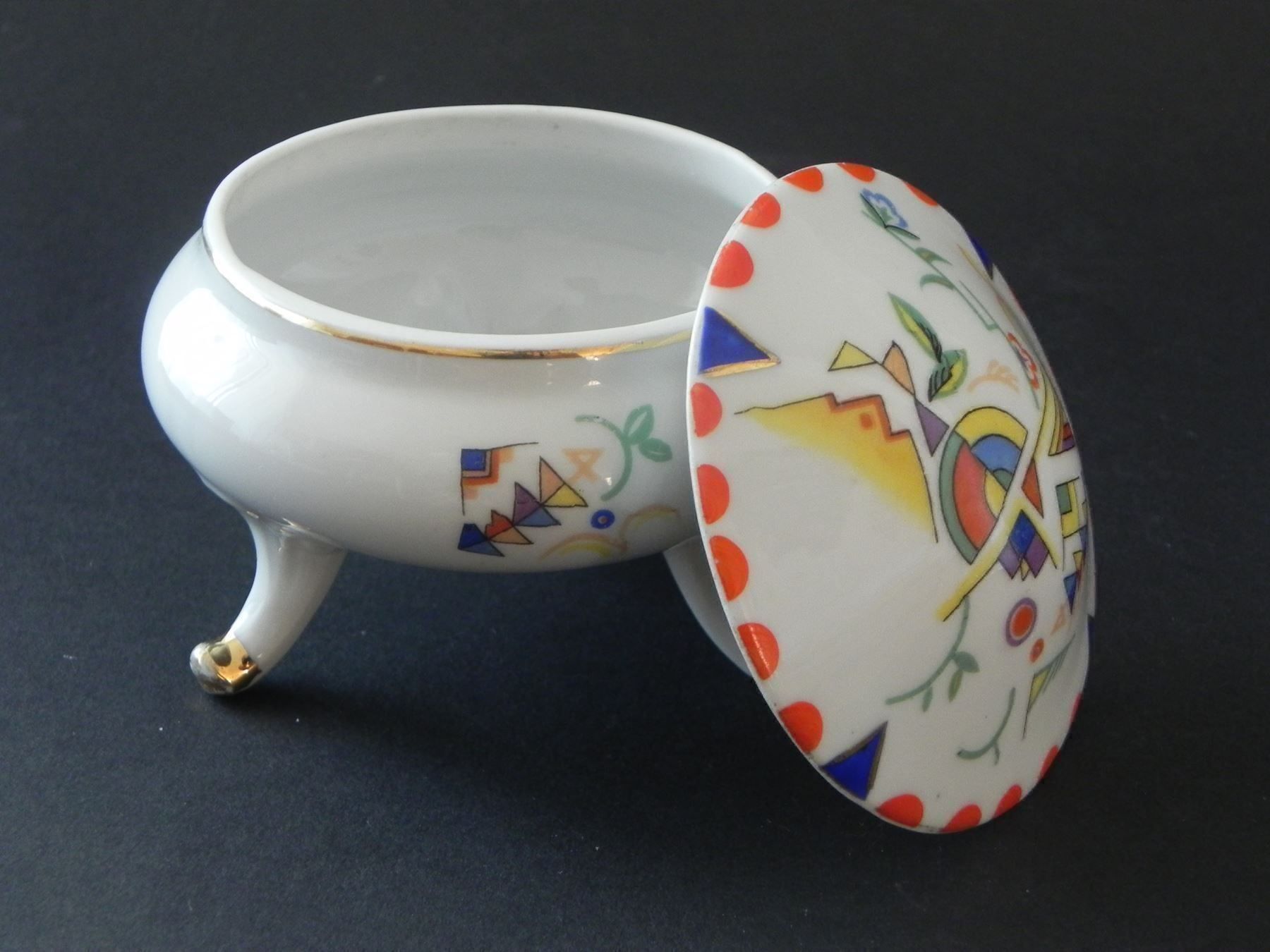 Tutte le decorazioni: Schöne, alte Dose auf Füssen - Design Art Deco – Nuovo (secondo la descrizione) da Zürich venduto da LodgE-21 2
