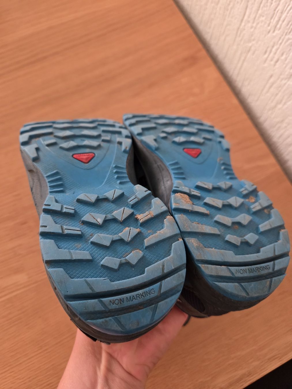 Salomon Scarpe per ragazzi: Salomon GoreTex Trekkingschuhe 31 – Usato da Oberuzwil venduto da Umlobo 3