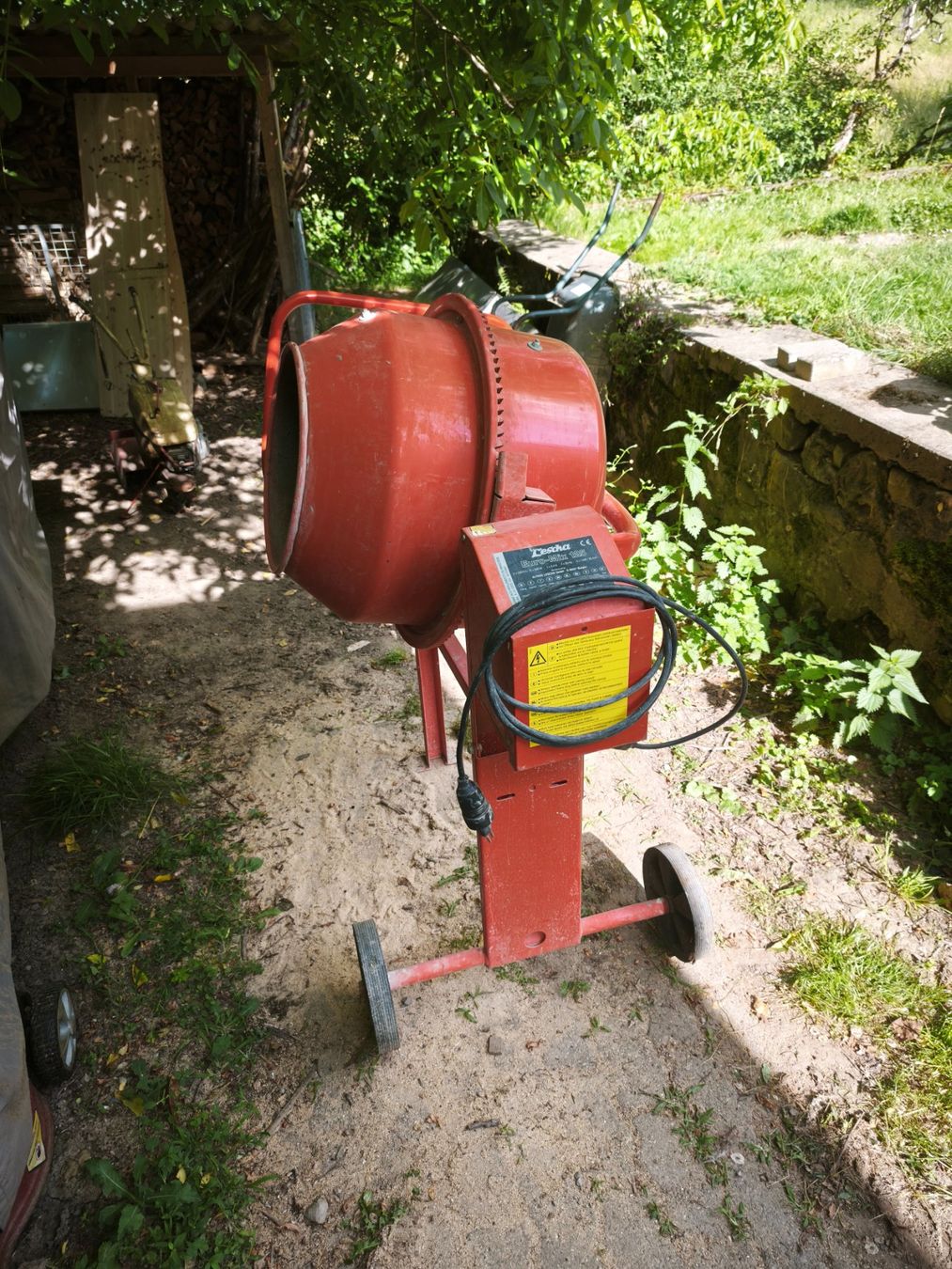 Tutte le macchine: Betonmischer 125l – Usato da Gontenschwil venduto da Jeepli1970 2