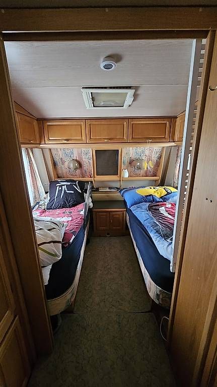Véhicules de camping: Wohnwagen mit festem Vorbau und Schutzdach – D'occasion à Kölliken par Maxilopez 3