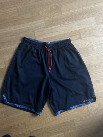 Basketball Shorts (L) von Decathlon