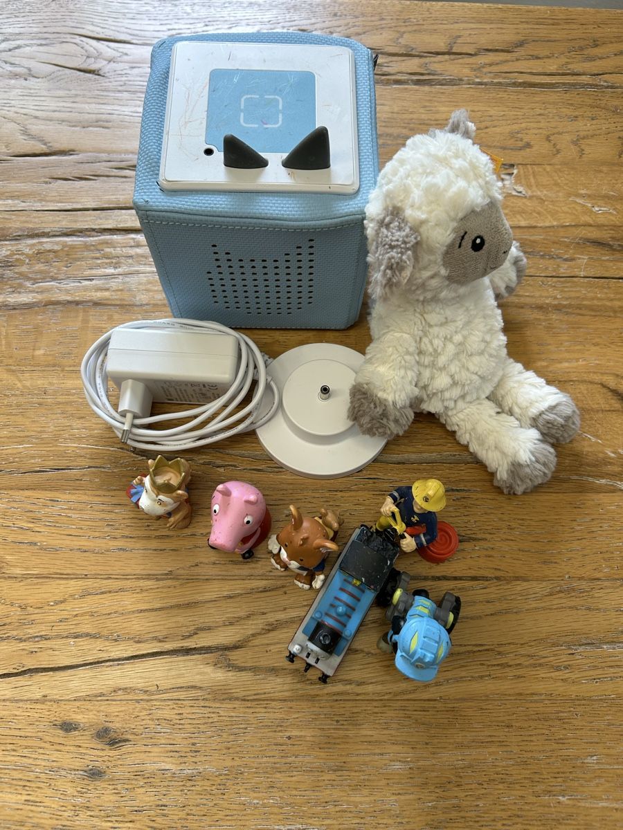 Tonies Statuette: Toniebox mit 7 Tonies – Usato da Dietikon venduto da sch_v5fc 1