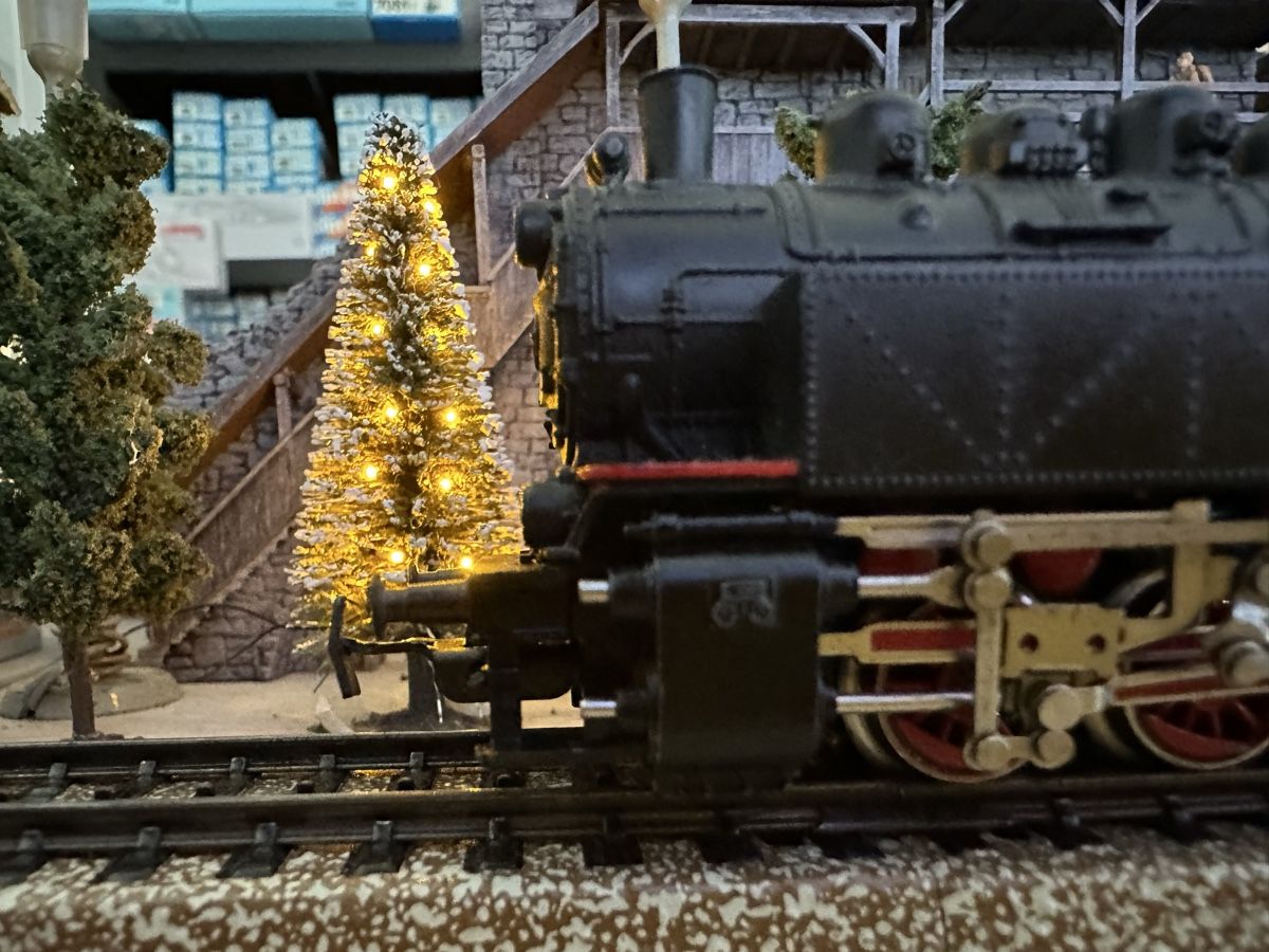 Märklin Modellini di ferrovie: Märklin 3031 DB BR 81 Tenderlok – Usato da Lupsingen venduto da New-Haven 1