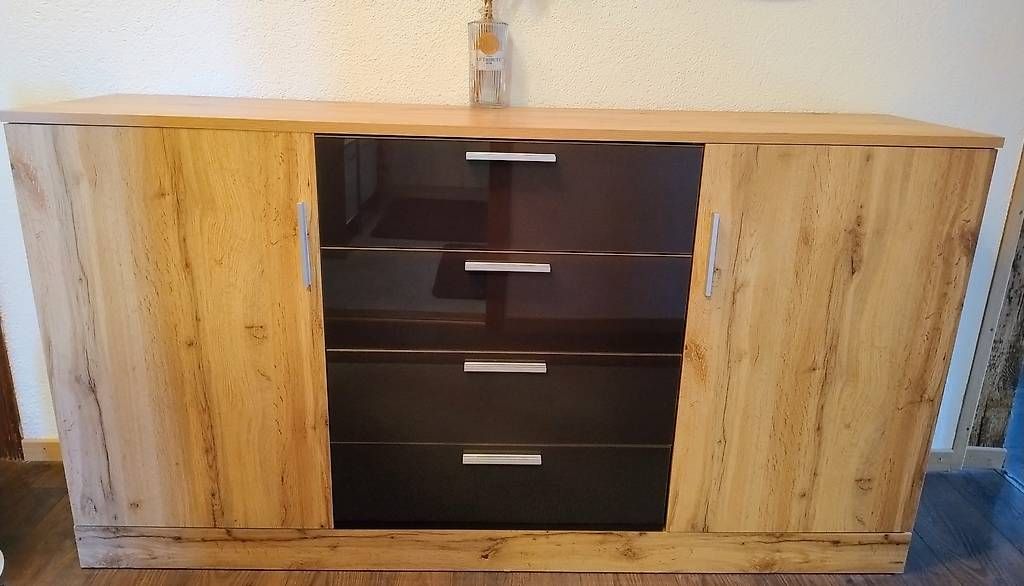 Kommoden: Sideboard / Kommode Eiche mit schwarzen Glasfronten (165 cm) – Gebraucht aus Buchs SG von lin_x8vg