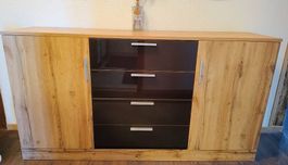 Sideboard / Kommode Eiche mit schwarzen Glasfronten (165 cm)