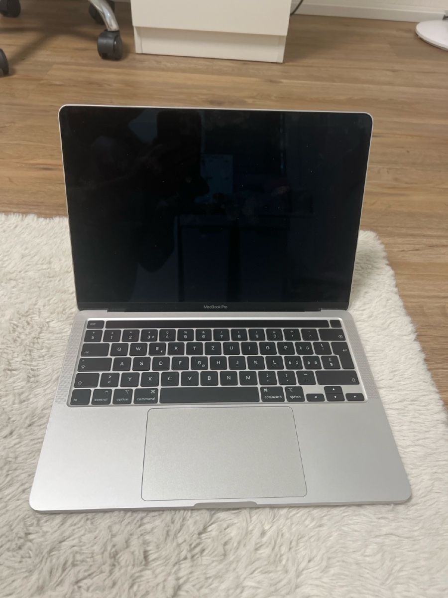Apple Portables: Macbook pro jg 2020 – D'occasion à Altendorf par mac_5m29 1