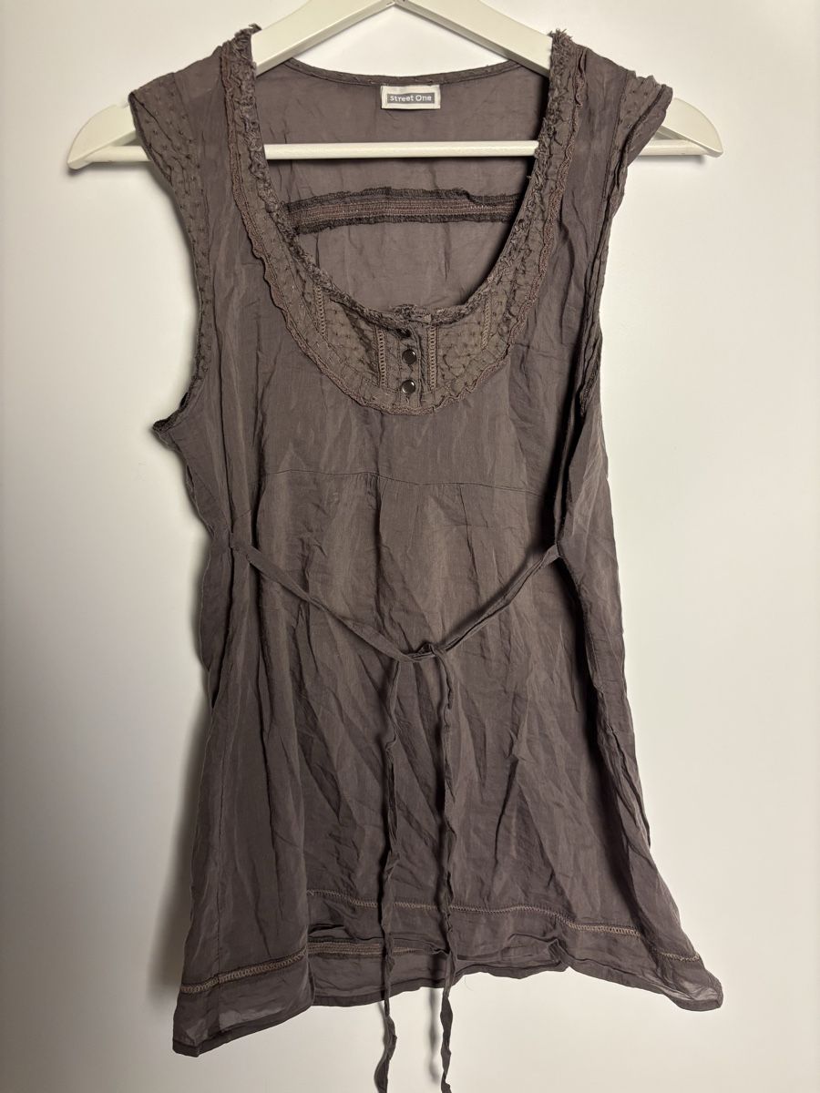 Top: vintage 2000s babydoll top – Usato da Leissigen venduto da lamooniade 1