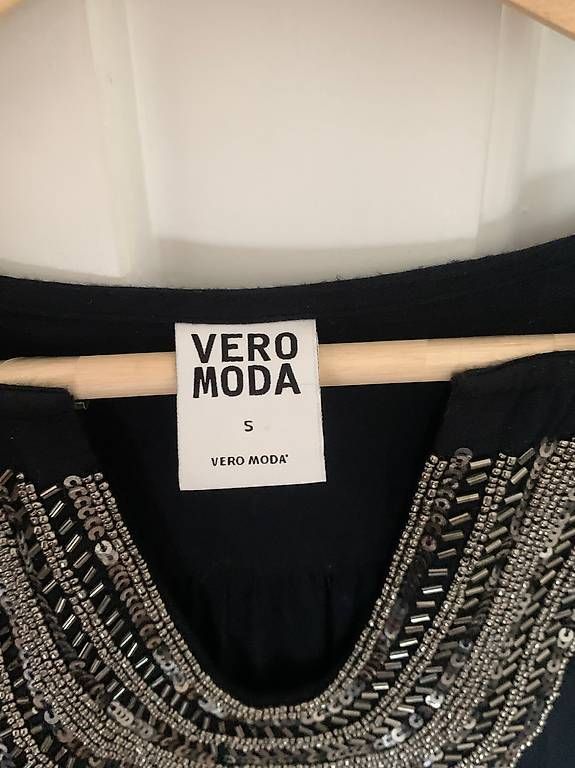 Camicette: Vero Moda Schwarze Bluse Grösse S – Usato da bern venduto da AAAA-A5 2