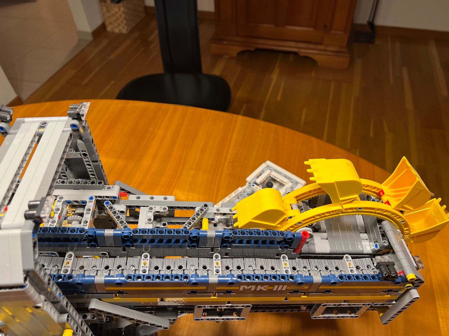 Lego Giocattoli: Lego technic Schaufelbagger Nr. 42055 – Usato da Thalwil venduto da andrebrem 5
