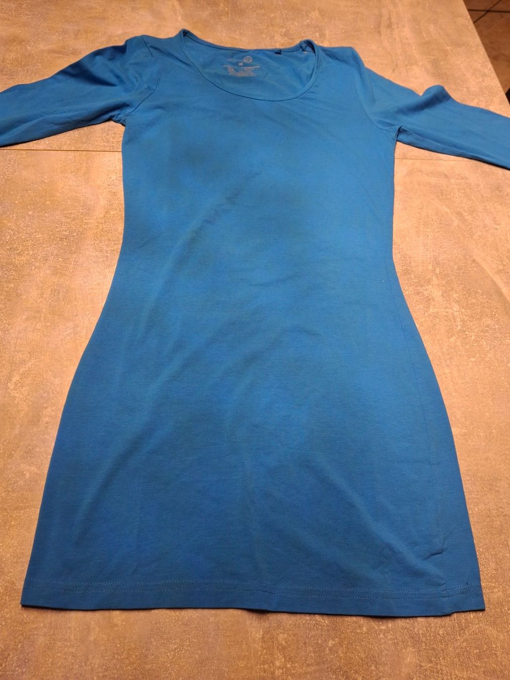 Kleider: Robe près du corps taille 34 95% coton marque Blue Motion – Gebraucht aus Villiers von san_jn5w