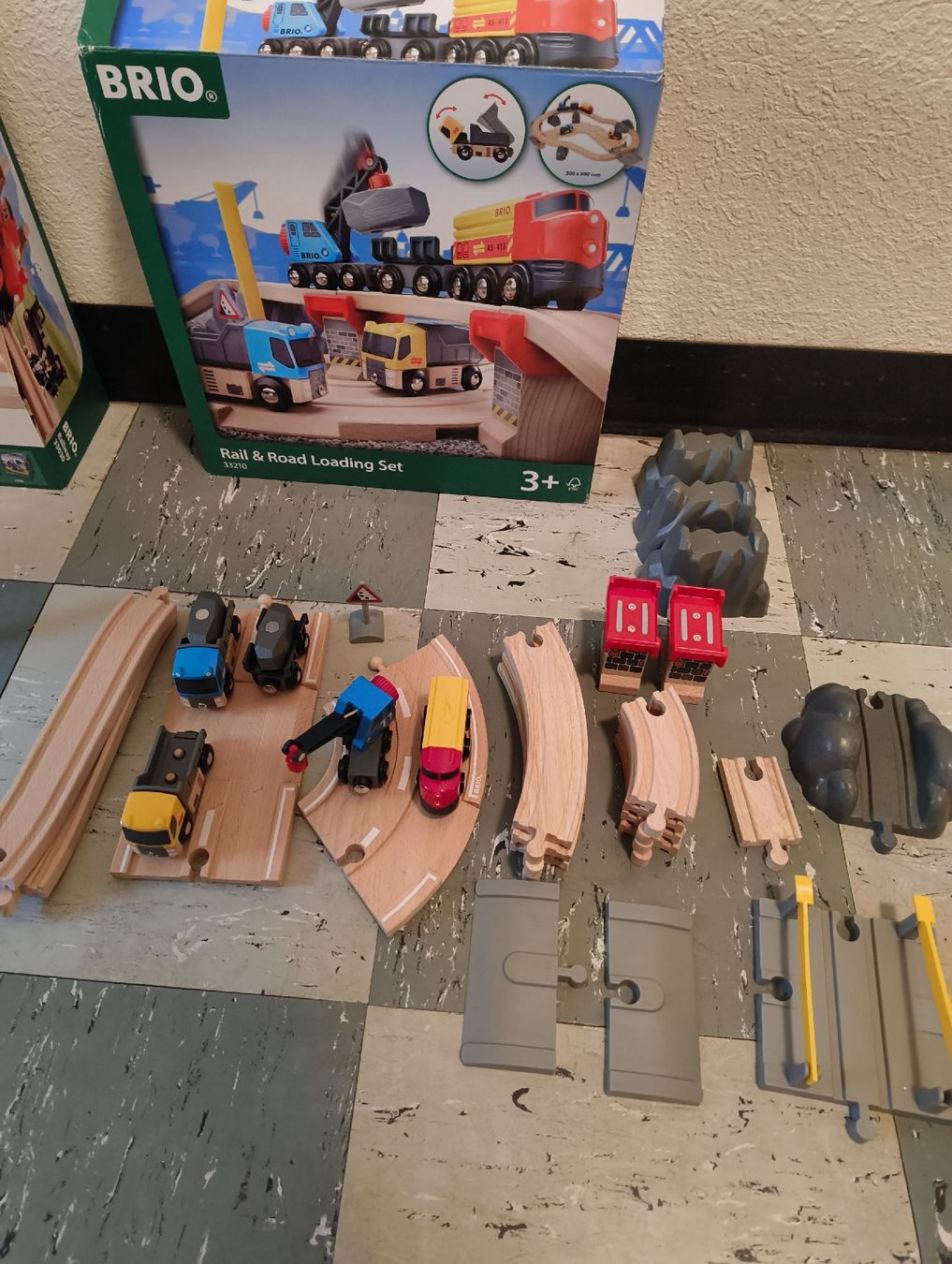 Brio Giocattoli: Brio Set 33210 Rail & Road Loading Set komplett  – Usato da stettlen venduto da VintageBern_ch 2
