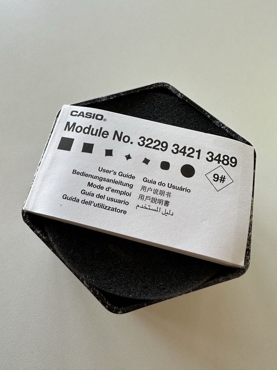 Casio Montres: Casio G-Shock GM-5600G-9ER  – Neuf avec emballage d'origine à Les Acacias par Njatit 3