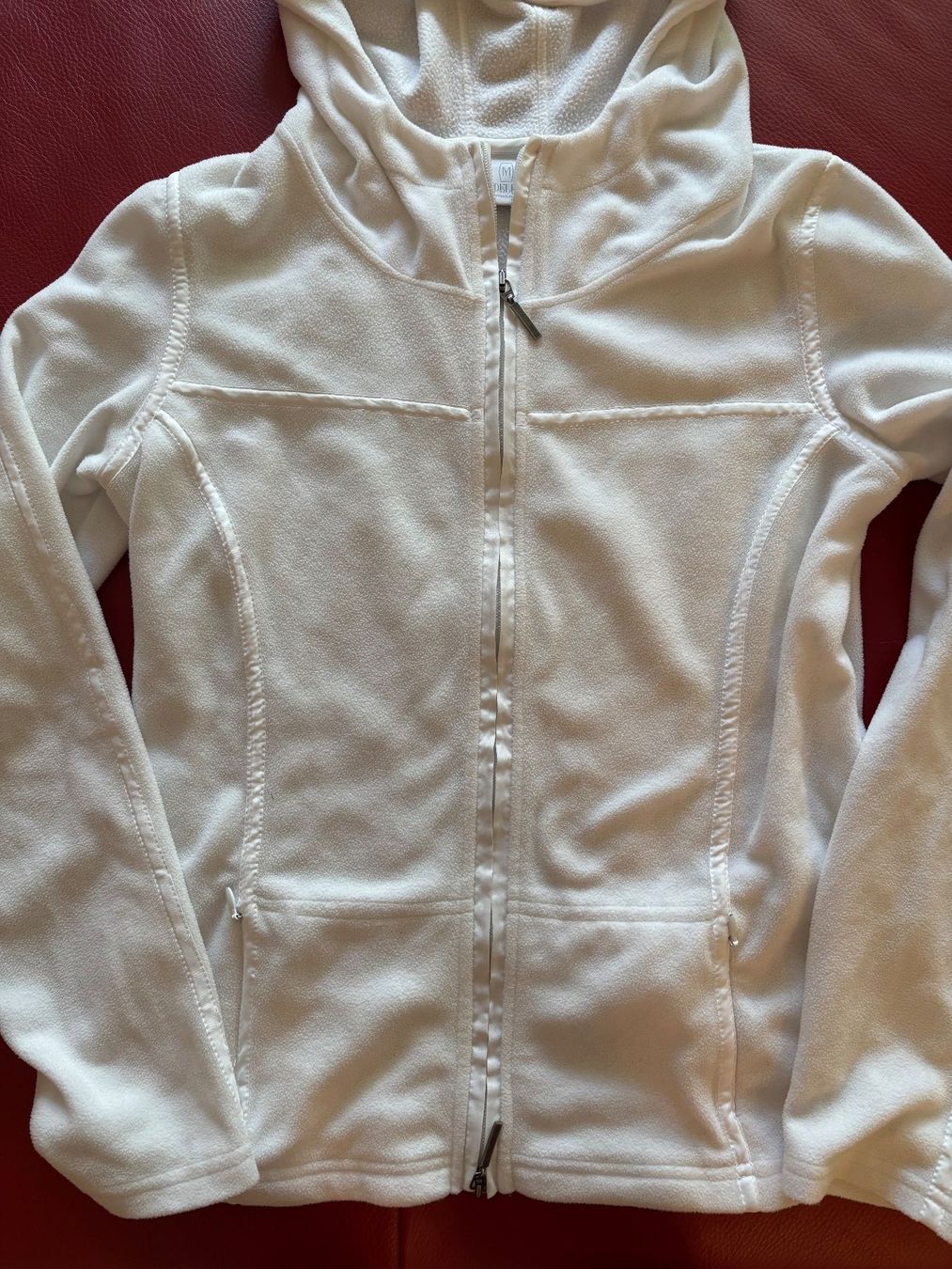 Madeleine Giacche: Fleecejacke Weiss mit Kapuze Grösse 36 – Usato da luzern venduto da Gipsy201 1