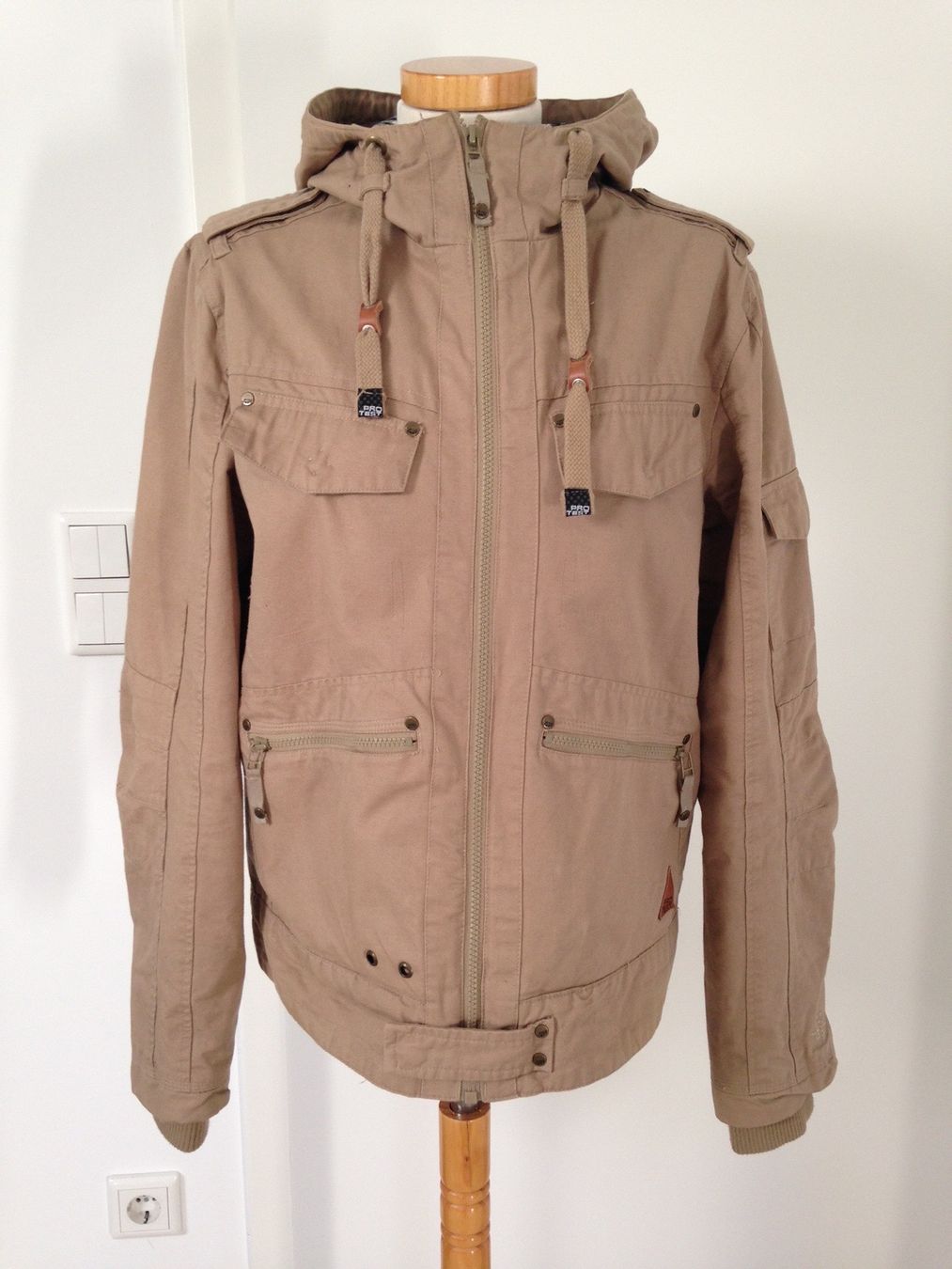 Jacken: PROTEST Kapuzen-Jacke - beige - Gr. M - Baumwolle TOP – Neu (gemäss Beschreibung) aus Schongau von Designart 1