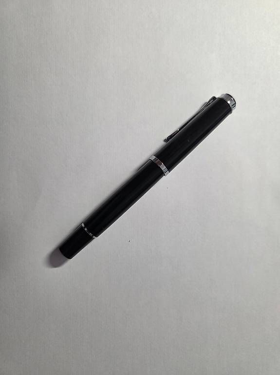 Penna & Evidenziatori: Stylo plume Pelikan à piston – Usato da Bremblens venduto da audit