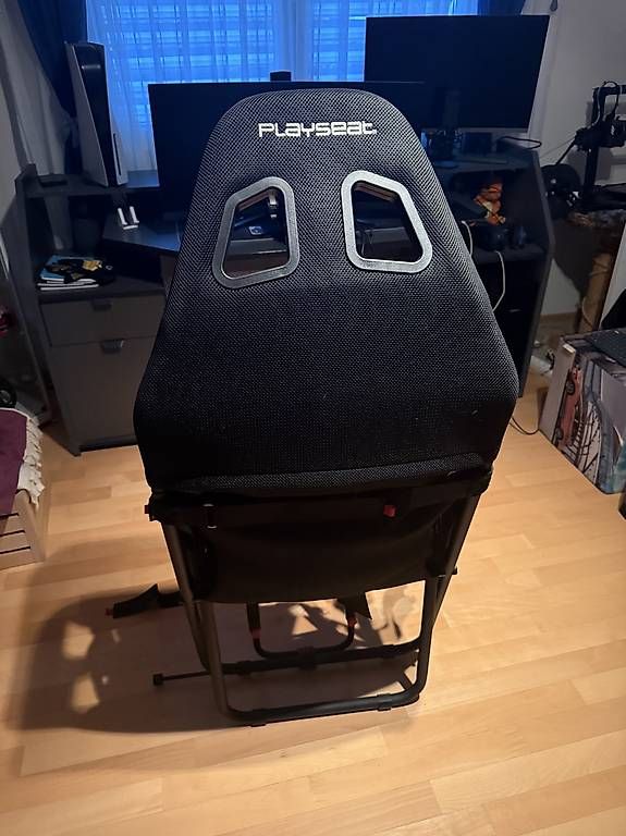 Sedie: Playseat Challenge Sim Racing Sitz  – Usato da bachenbülach venduto da G4609 1