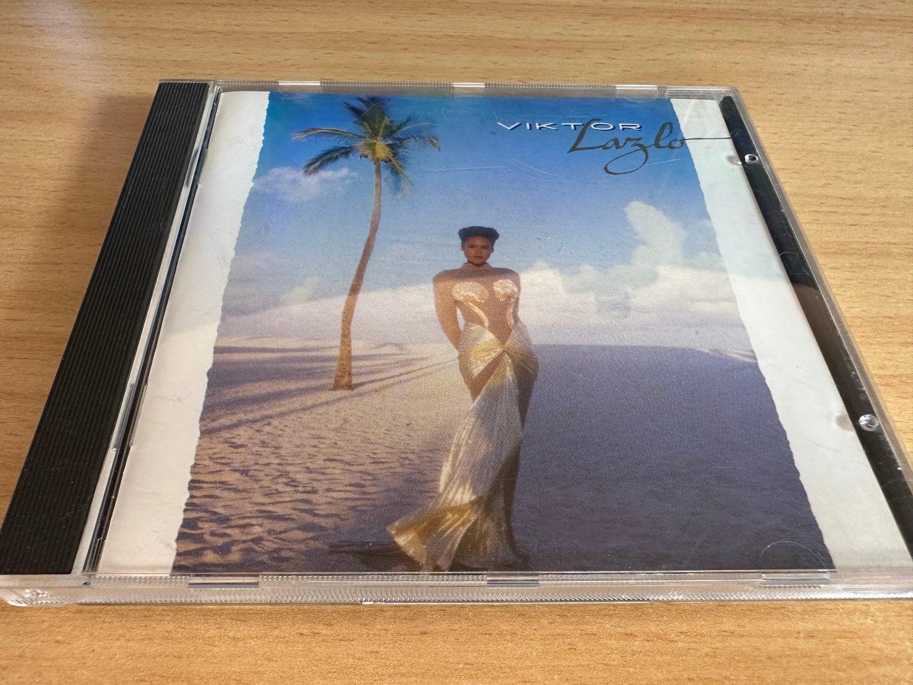 CD: Viktor Lazlo – Viktor Lazlo – Usato da Rikon im Tösstal venduto da Alpenmutz