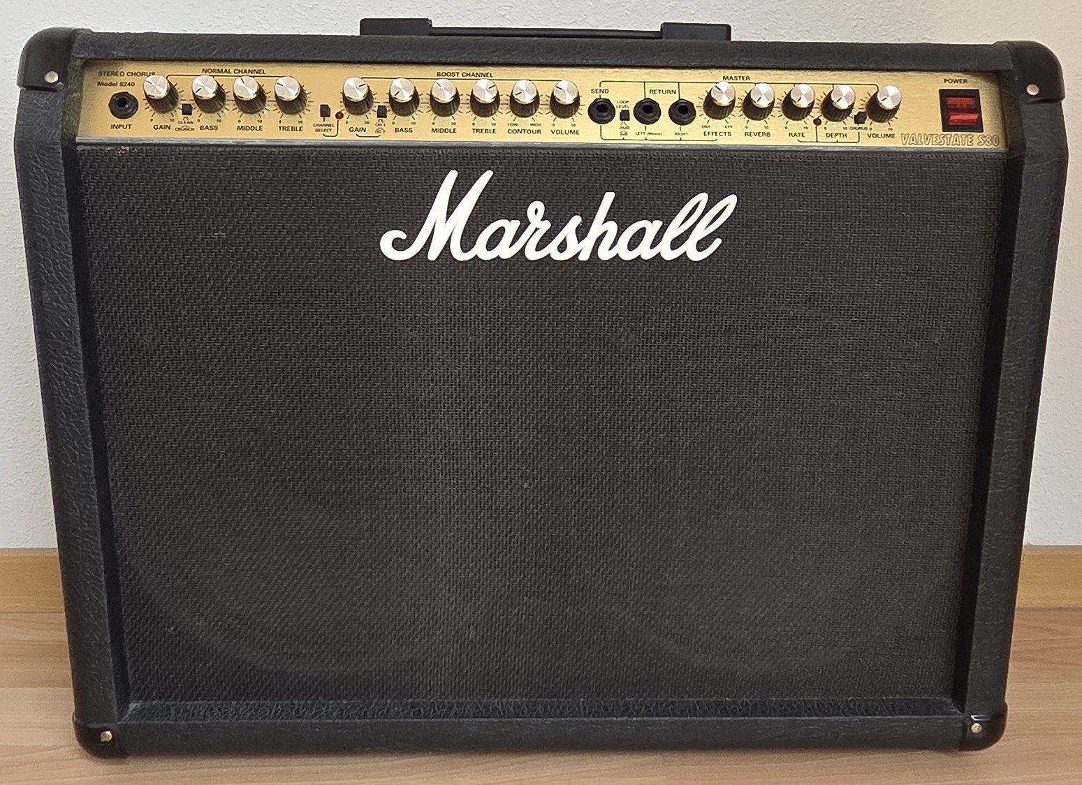 Marshall Amplificatori: Ampli Marshall Valvestate 8240 – Usato da Gland venduto da CoinDesTrouvailles