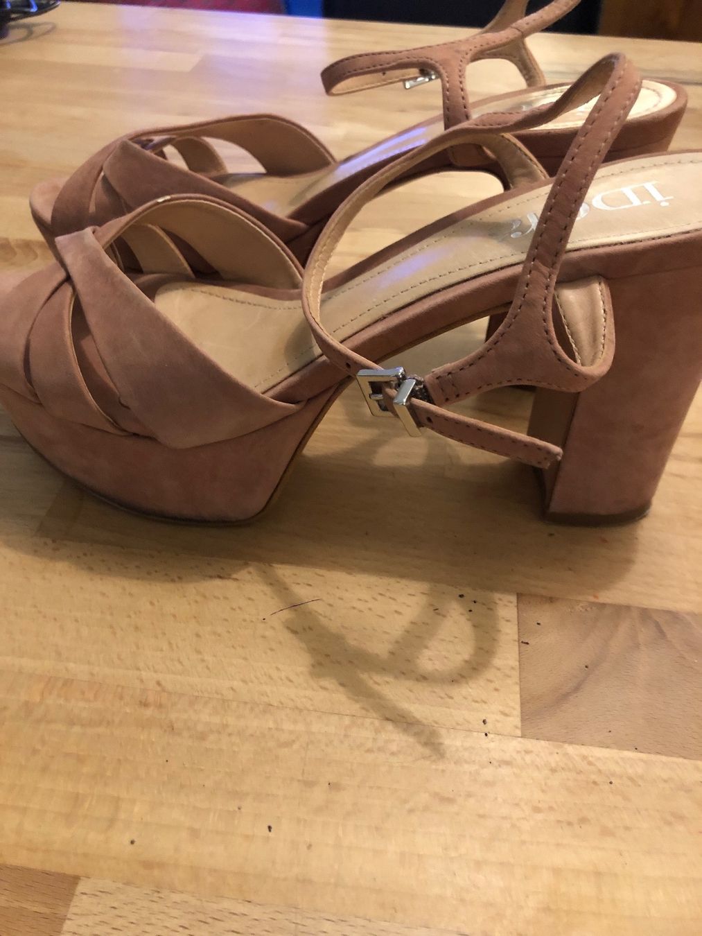 Scarpe da donna: DAMEN SCHUHE – Usato da Zürich venduto da heb_c9cj 2