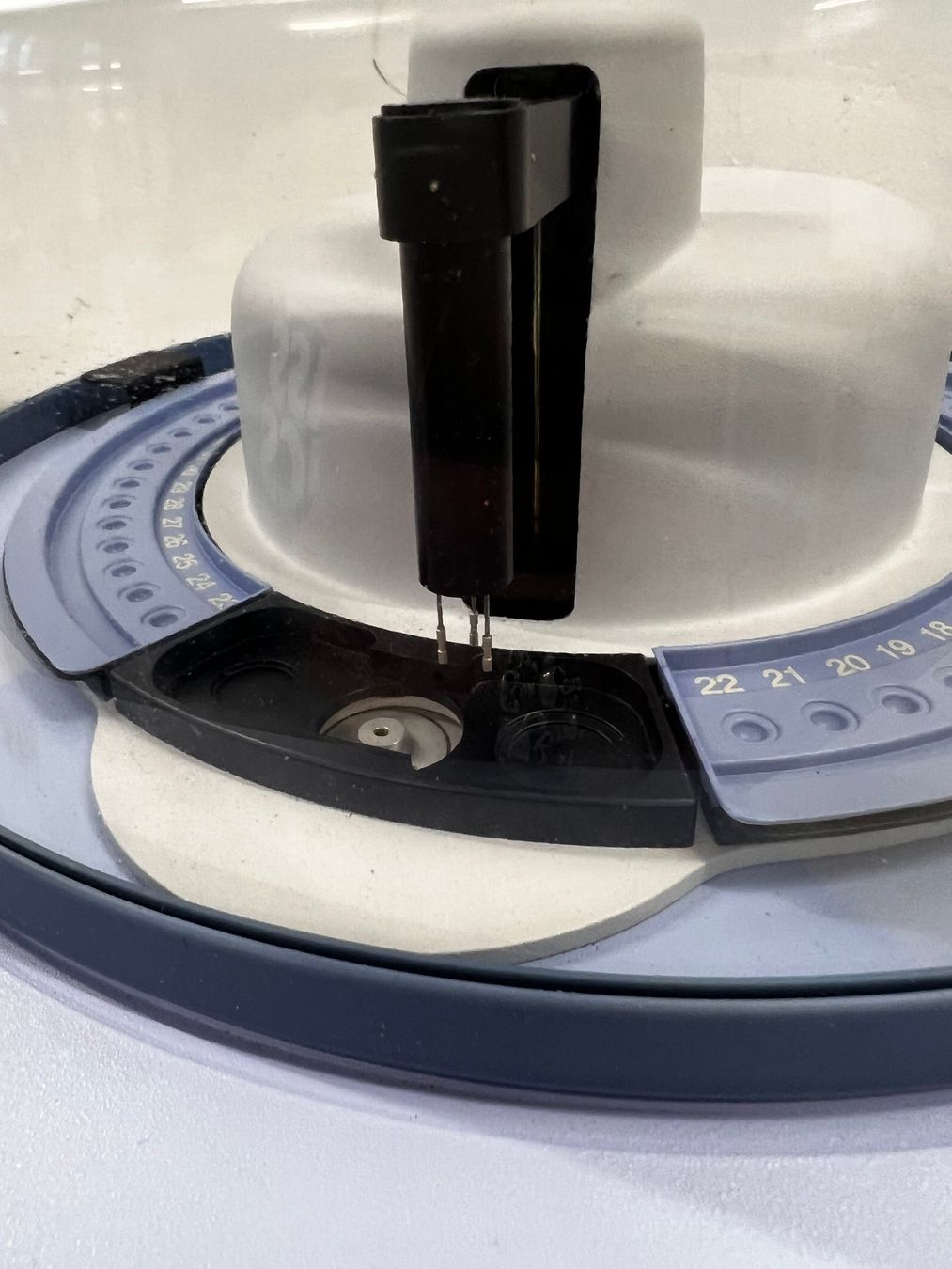 Accessori da laboratorio: Perkin Elmer Jade DSC Differential Scanning Calorimeter – Usato da Niederdorf venduto da LeptonAG_Labor 2