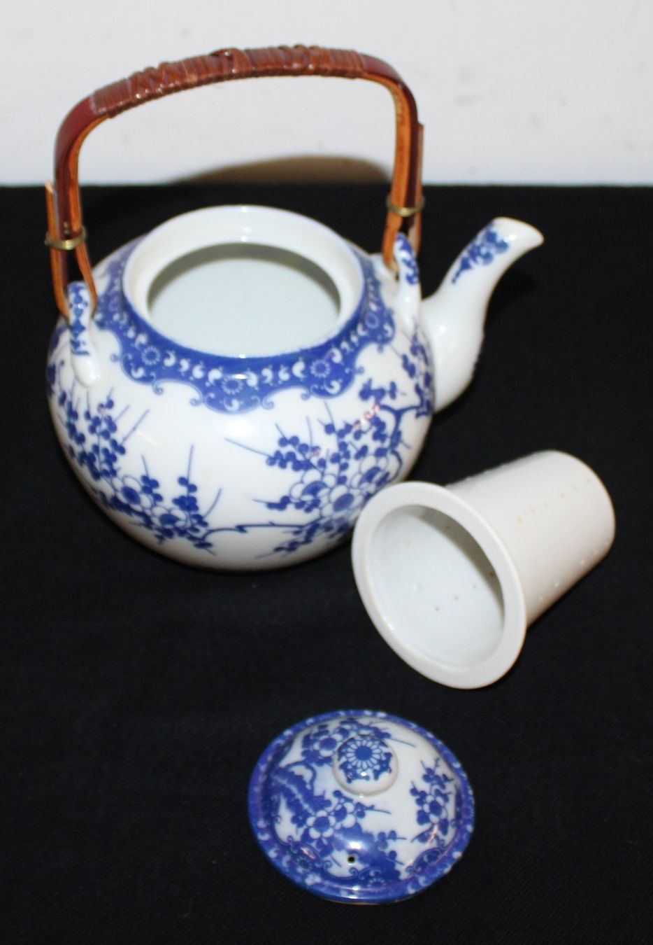 Set di piatti: chinesisches Tee-Service – Usato da Schaan venduto da antikes_und_kurioses 2