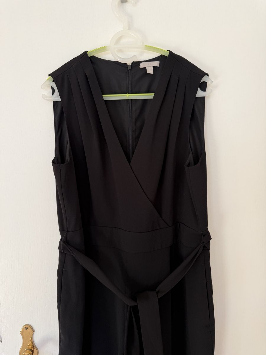 H&M Jumpsuits: Jumpsuit Grösse 46 – Neu (gemäss Beschreibung) aus Schübelbach von Sambodscha 1