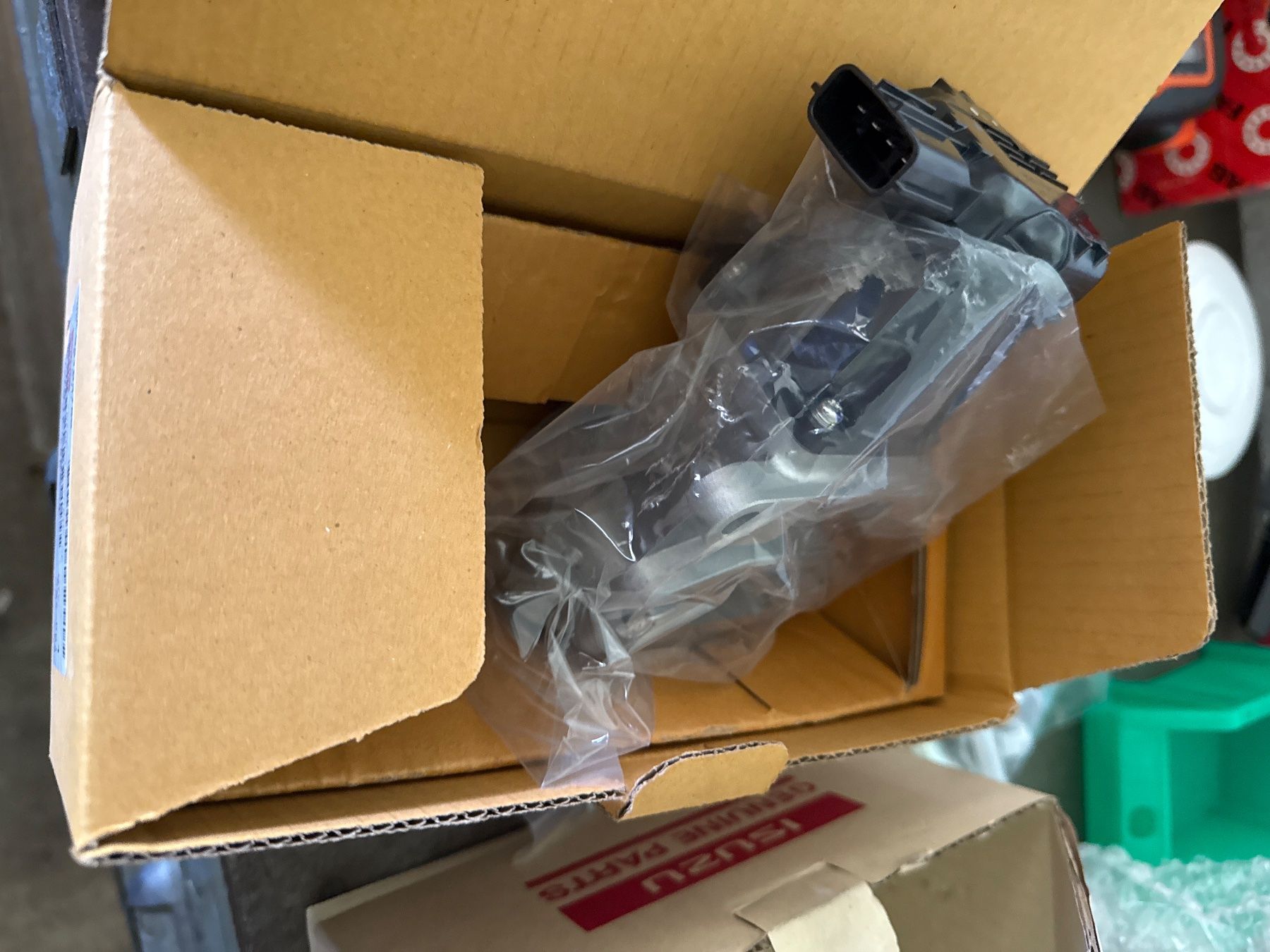 Tutti pezzi di ricambio auto: AGR Ventil Original Isuzu – Nuovo e nell'imballaggio originale da Pieterlen venduto da gar_hb8c