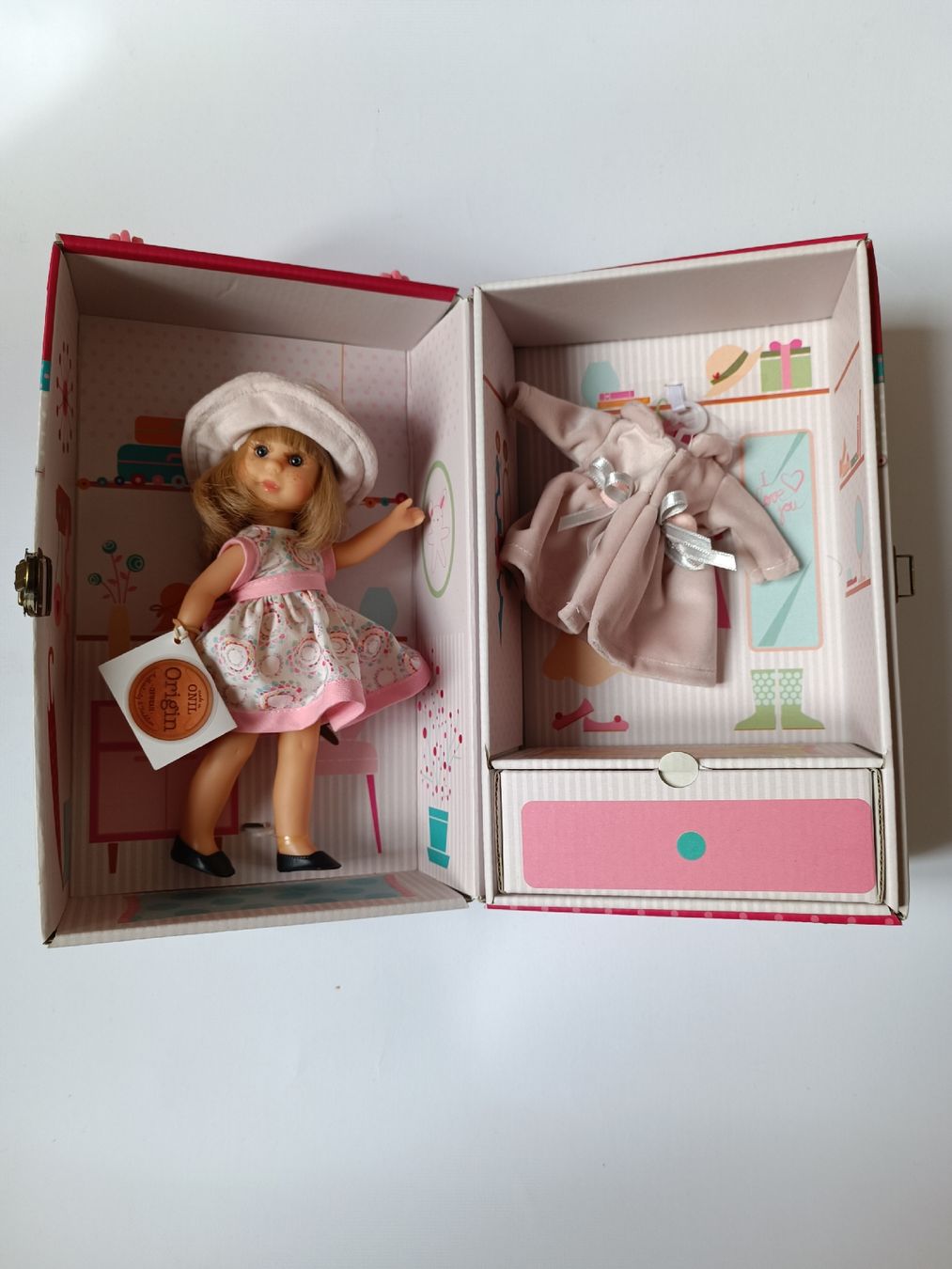 Puppen: Puppe mit Koffer und Zubehör – Neu und originalverpackt aus Biel/Bienne von Schmuck_Sale 2