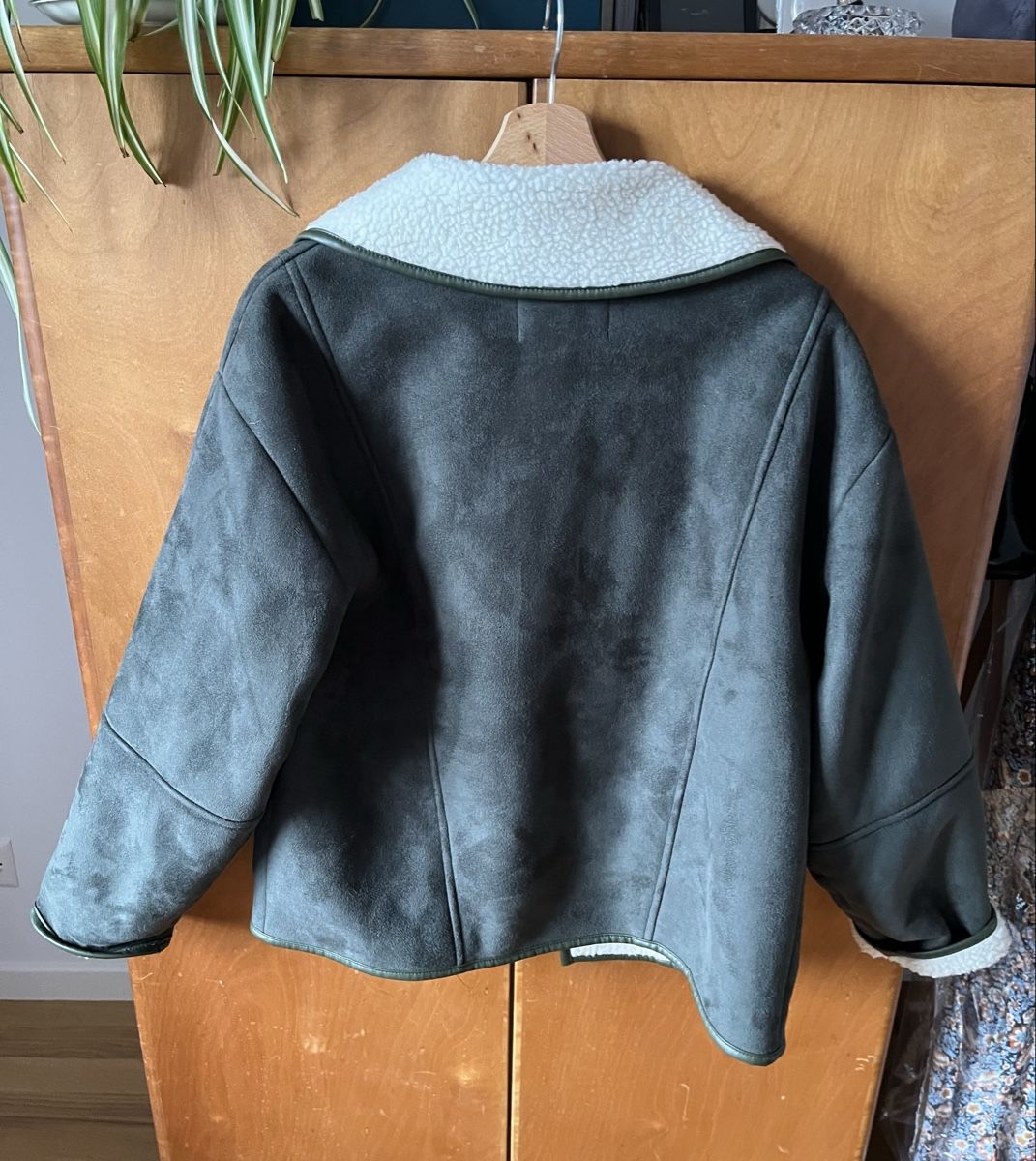 Giacche: Another Label fake Lammfelljacke – Usato da St. Gallen venduto da edepa 1