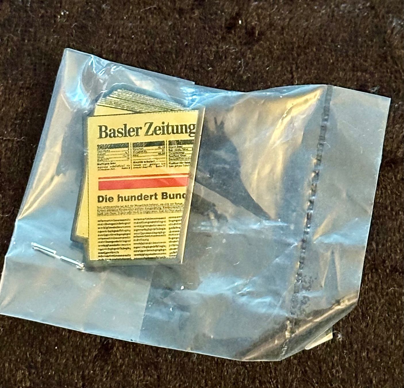 Spille & Fermagli: Basler Zeitung Pin, Vintage – Nuovo (secondo la descrizione) da Wallbach venduto da paxnic 1