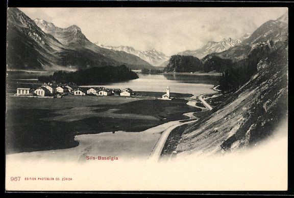 Cartoline postali: Sils-Baselgia, Ortsansicht mit Bergpanor – Usato da Berlin venduto da bartko-reher