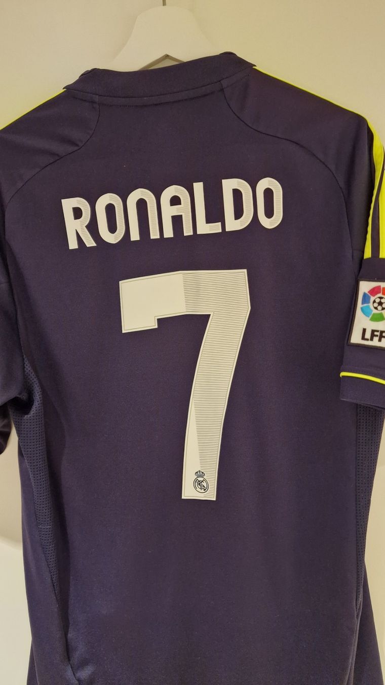 Schne Cr7 Trikot Original Fotos