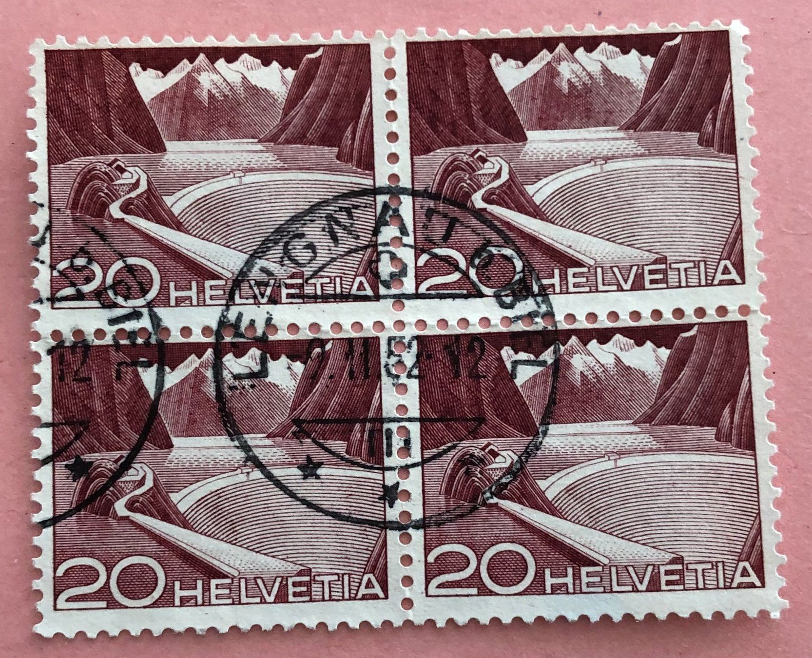 Tutti i francobolli: 4 er Block Nr. 301 A mit Vollstempel – Usato da Aarau venduto da Billa007