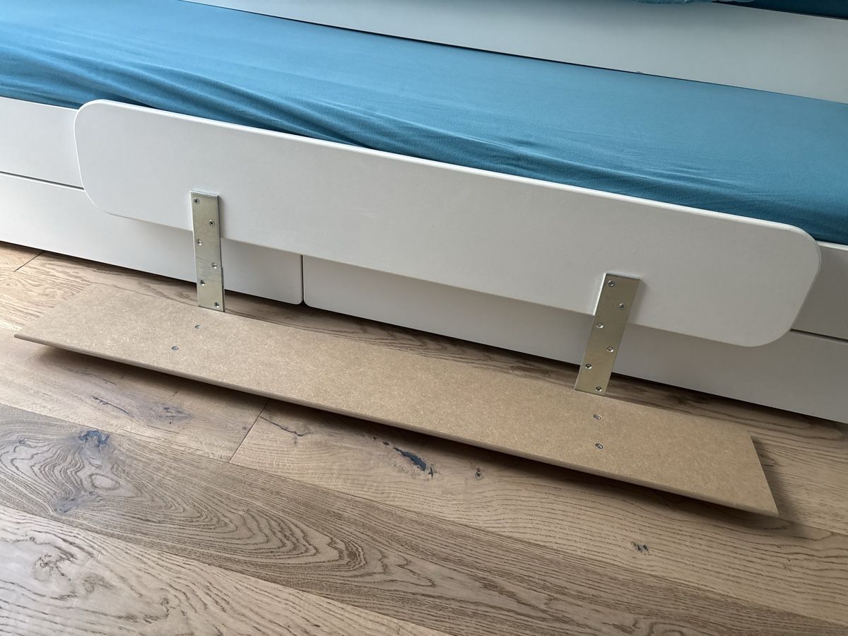 Parcs & barrières de sécurité: Bettschutzgitter aus Holz – Neuf (Voir description) à Dietikon par sue_qzb6 2
