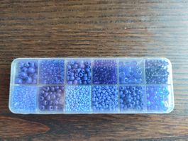 Preciosa Rocailles Glasperlen Perles Beads Box 12 Blau Tönen