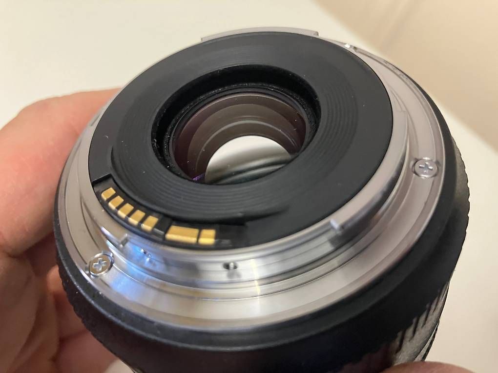 Canon Obiettivi: Canon EF 35mm 1:2 IS stabilisé – Usato da Genève venduto da Capt3 3