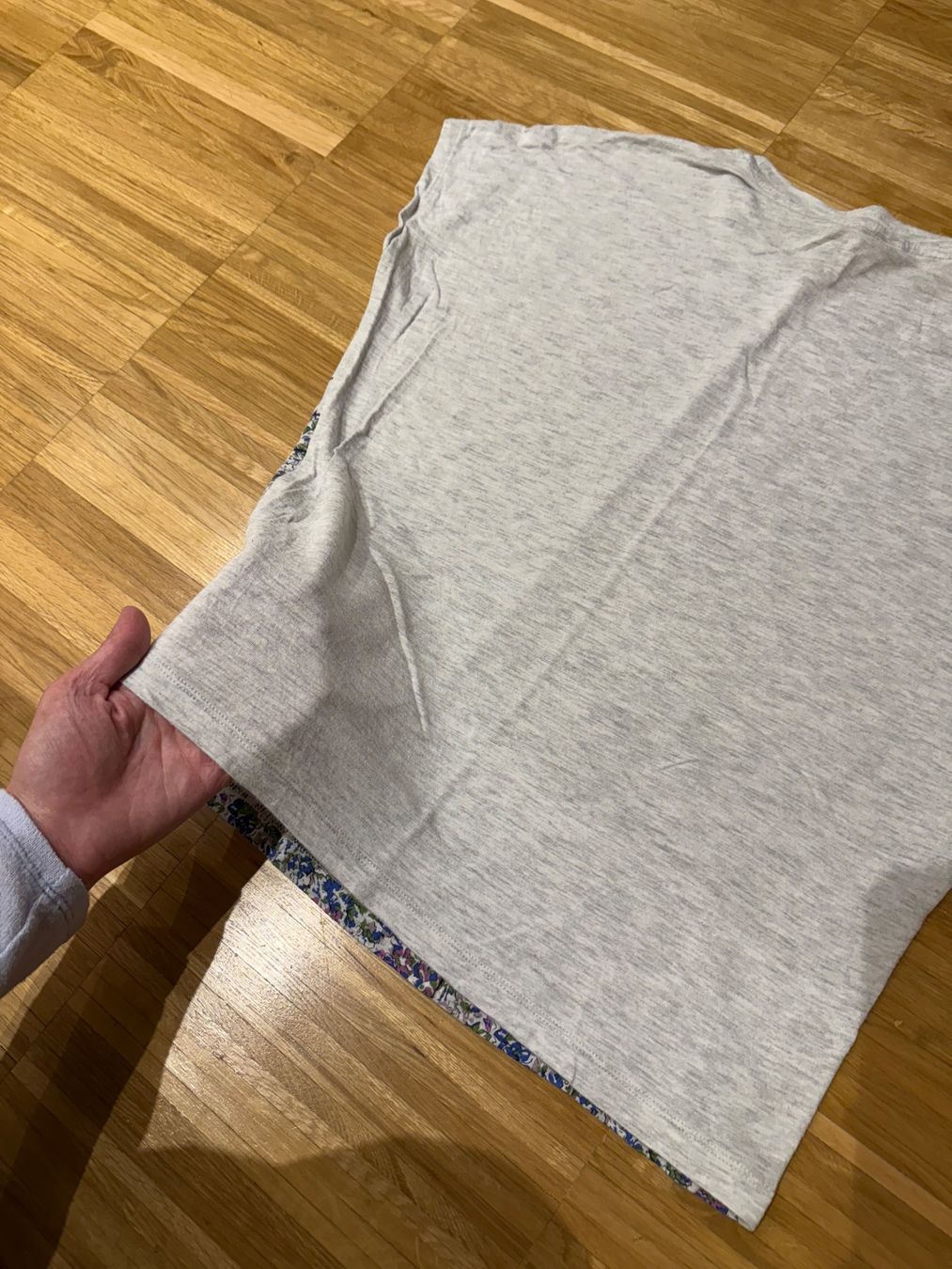 T-Shirts: Summer T-shirt – Gebraucht aus Adliswil von avatar83 2