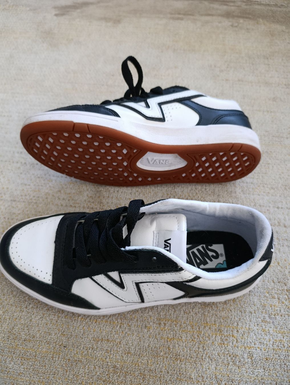 Vans Scarpe da uomo: VANS COMFY CUSH NOIR ET BLANC 38.5 – Usato da Sierre venduto da shirley04 4
