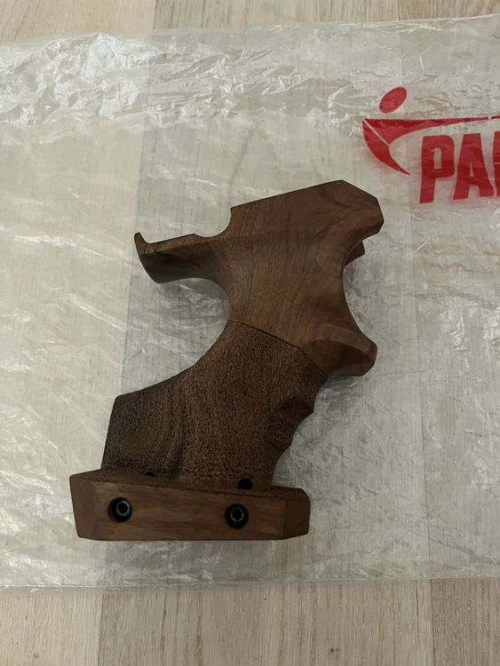 Pistolengriffe Holz zu Pardini SP 8