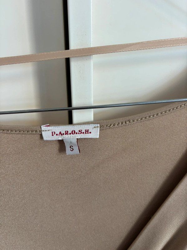 Robes: PAROSH Kleid – D'occasion à Thalwil par illesreka 1