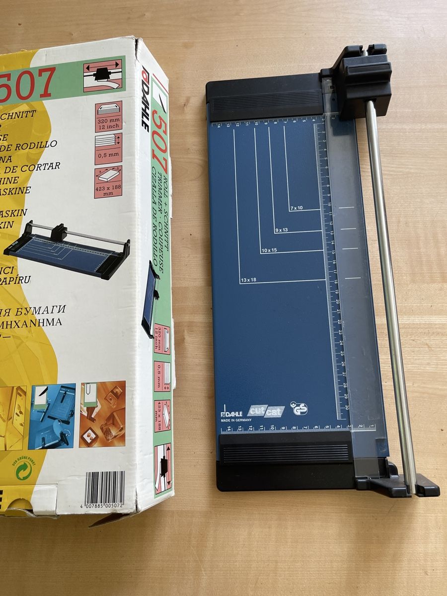 Tutti gli attrezzi: Rollenschneidmaschine Dahle 507 – Nuovo (secondo la descrizione) da Arlesheim venduto da ren_5d2b