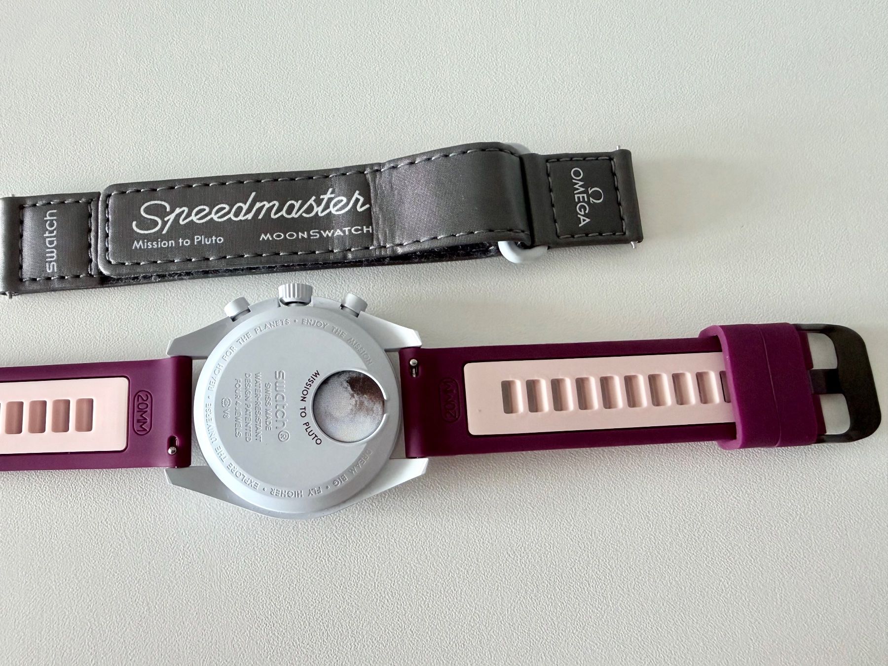 Swatch Orologi: OMEGA x SWATCH Mission to Pluto "Bordeaux", NO box & papers – Nuovo (secondo la descrizione) da Le Mont-sur-Lausanne venduto da LycaGallery 2