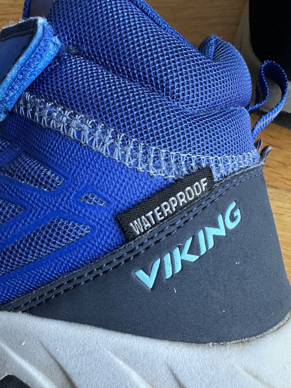 Viking Scarpe per ragazzi: VIKING Sneaker Boot 34 Blue Waterproof – Usato da Montagnola venduto da eva_gm6j 4