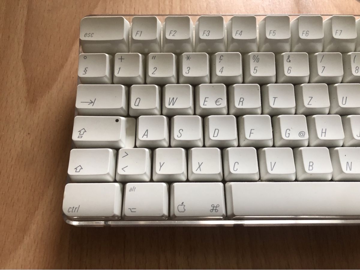 Apple Tastiere: Apple Keyboard Tastatur Computer (Original) Geschenk 1A – Nuovo (secondo la descrizione) da Wetzikon ZH venduto da Flagricardo 4